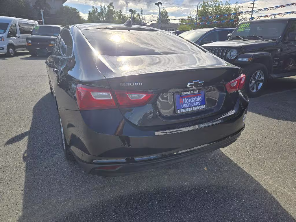 2017 Chevrolet Malibu - 1G1ZB5ST8HF232966 - Image #3