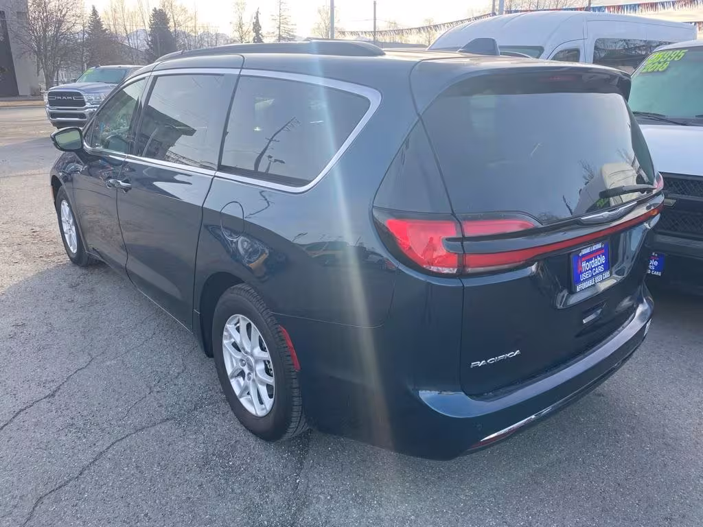 2022 Chrysler Pacifica - 2C4RC1BG4NR134506 - Image #2